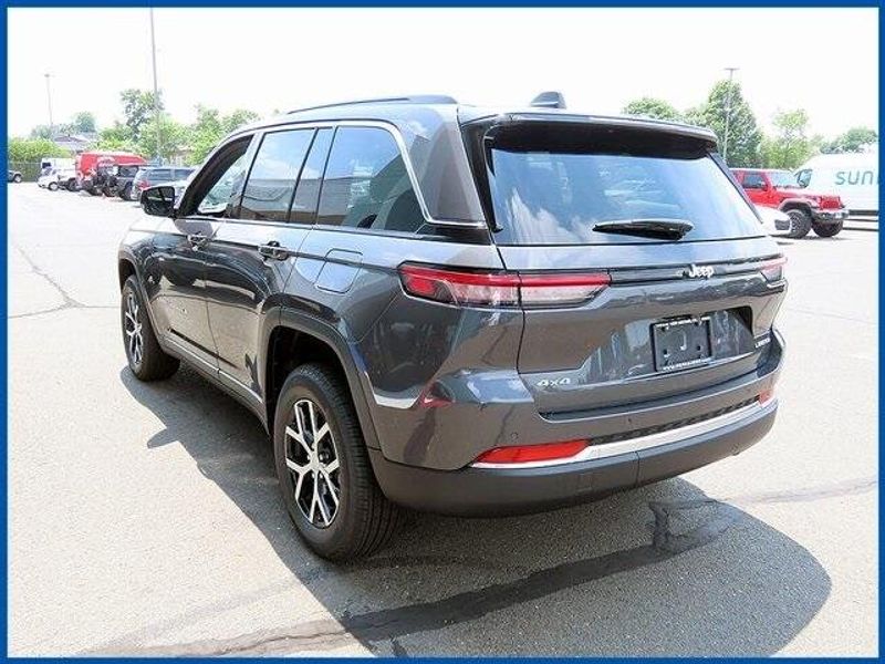 New 2025 Jeep Grand Cherokee LimitedImage 5