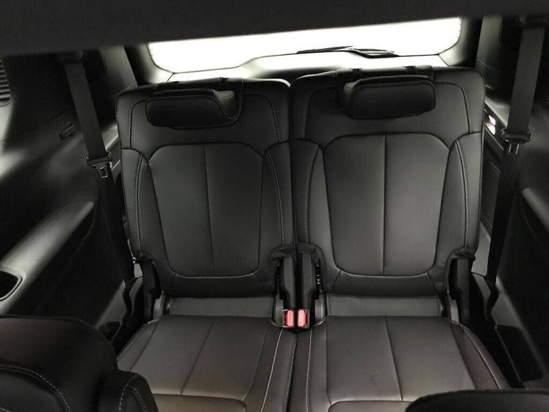 New 2026 Jeep Grand Cherokee L Limited 4x4Image 10