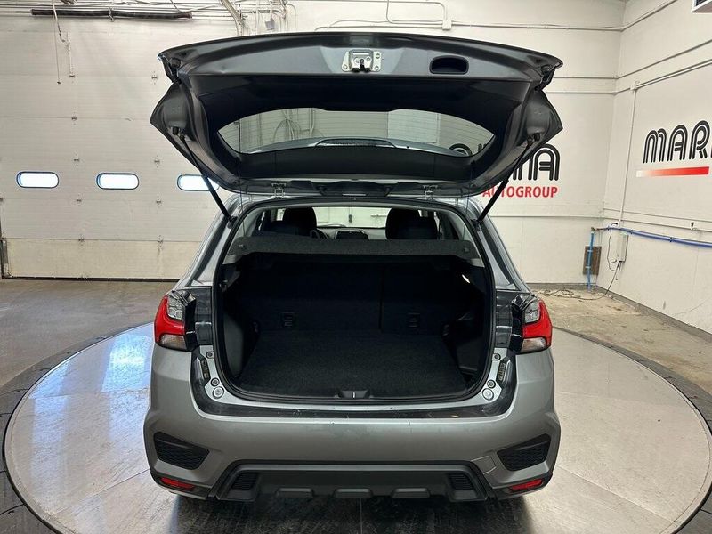 2020 Mitsubishi Outlander Sport 2.0 SEImage 16