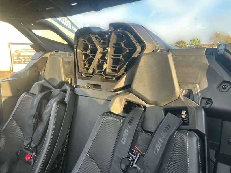 New 2026 Can-Am MAVERICK R X RS WITH SMART-SHOX 999T DCT Image 19