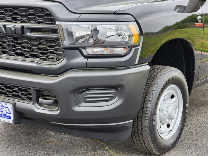 2024 RAM 2500 Tradesman Crew Cab 4x4 6