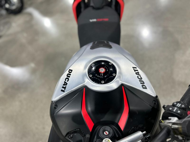 Used 2025 Ducati STREETFIGHTER V4 SP2 Image 28