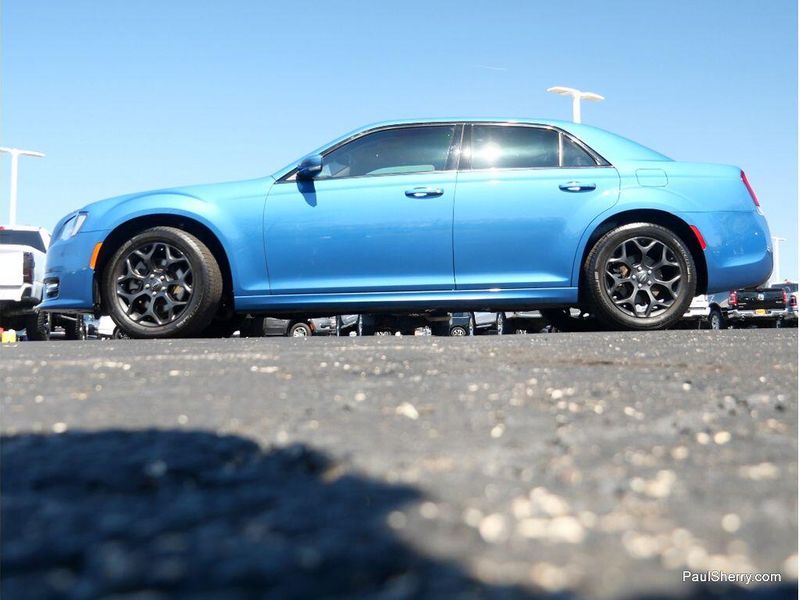 Used 2023 Chrysler 300 Touring L