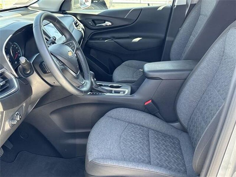 2023 Chevrolet Equinox LTImage 18