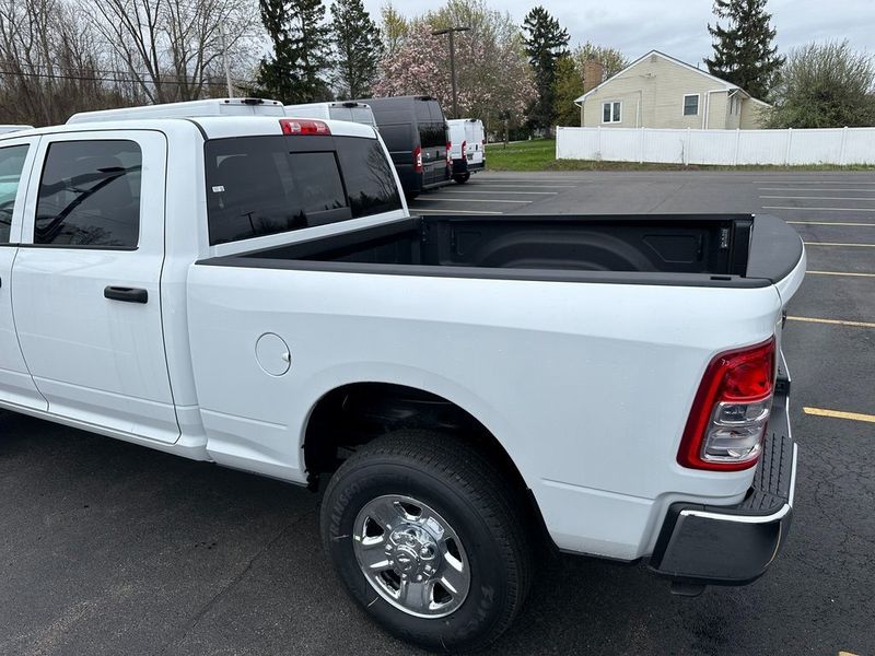 2024 RAM 2500 Tradesman Crew Cab 4x4 6