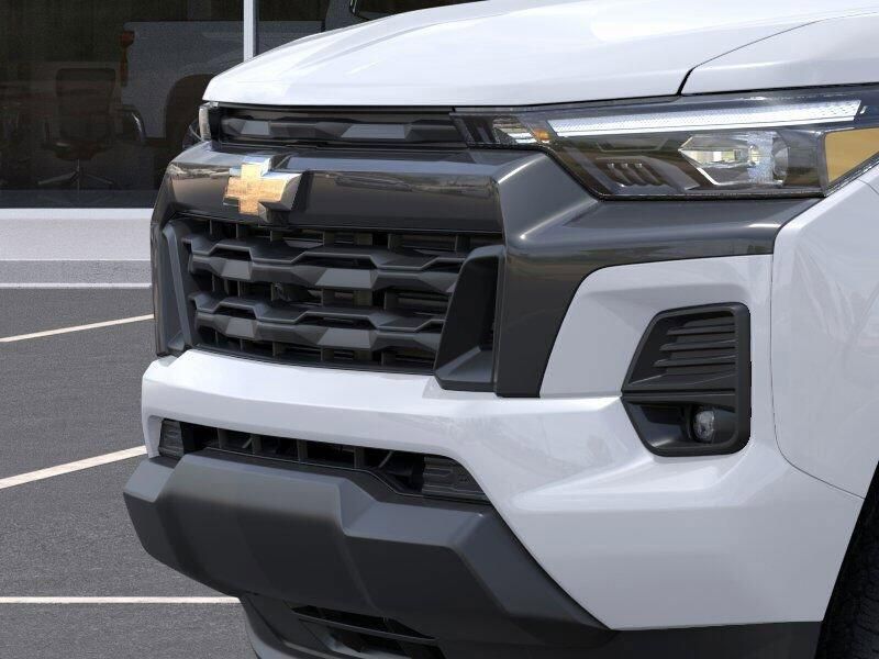 New 2025 Chevrolet Colorado 2WD LTImage 13