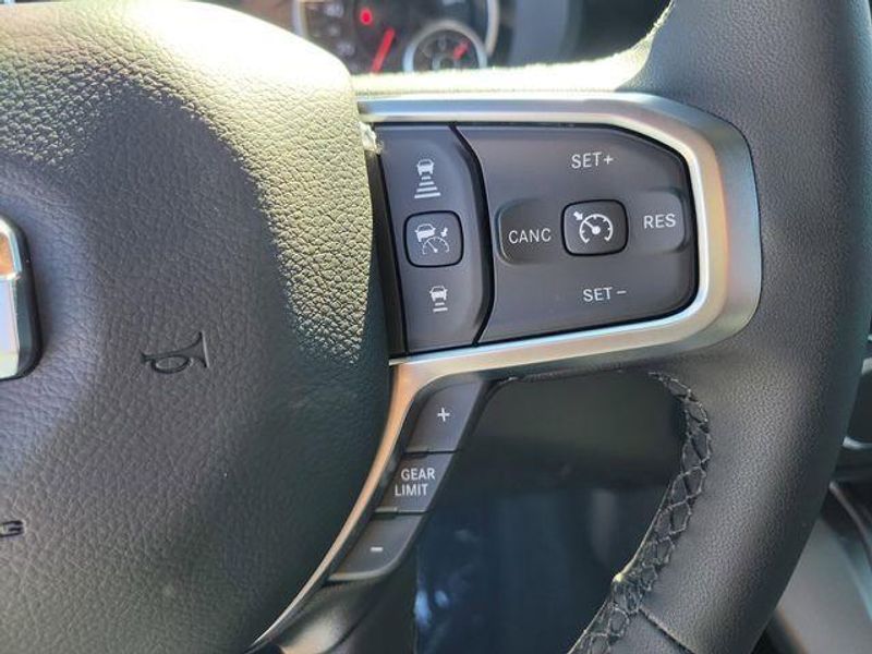 New 2026 RAM 1500 Big Horn Crew Cab 4x4 5'7' Box