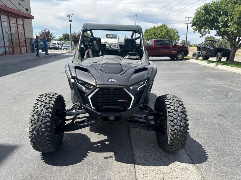 2025 Polaris RZR PRO R ULT 