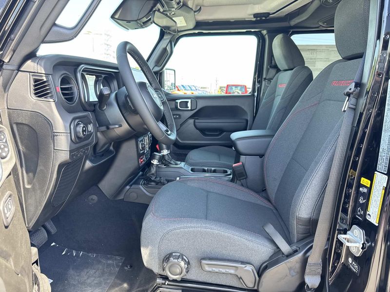 New 2026 Jeep Gladiator Rubicon 4x4