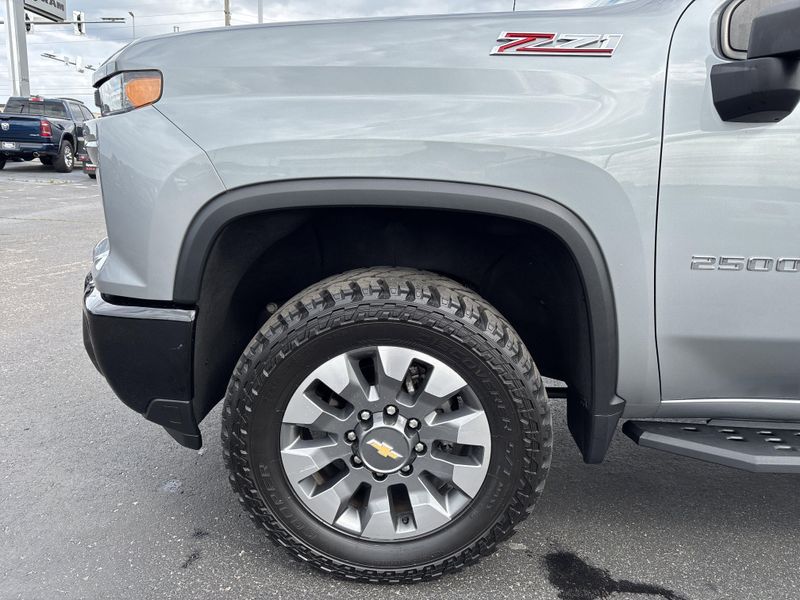 Used 2024 Chevrolet Silverado 2500HD CustomImage 14