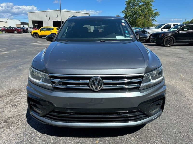 2019 Volkswagen Tiguan 2.0T SEL R-LineImage 12