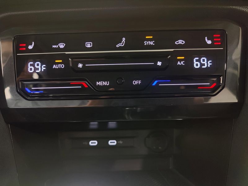 2023 Volkswagen Tiguan SE photo 20