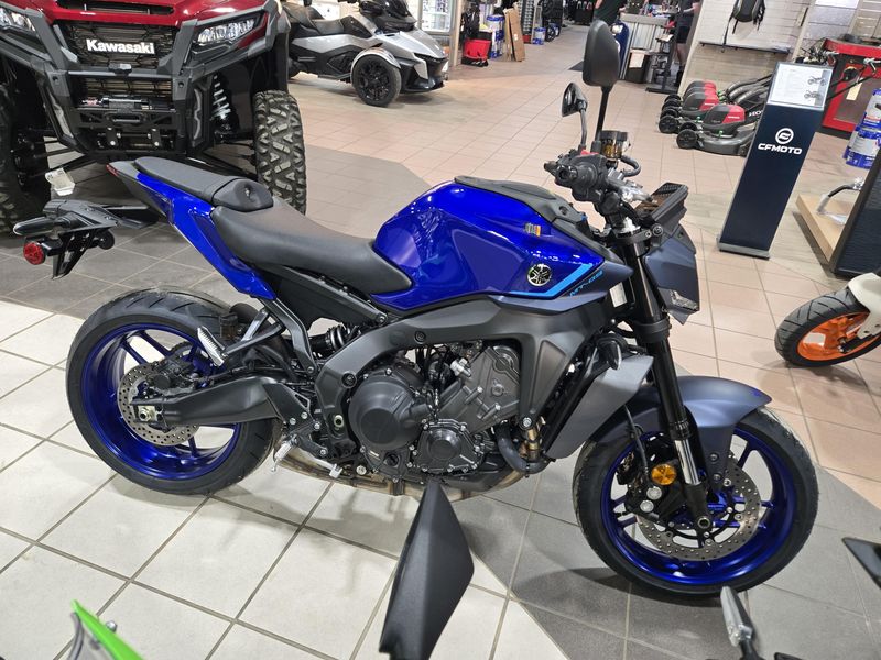 NEW 2026 YAMAHA MT09 Image 2