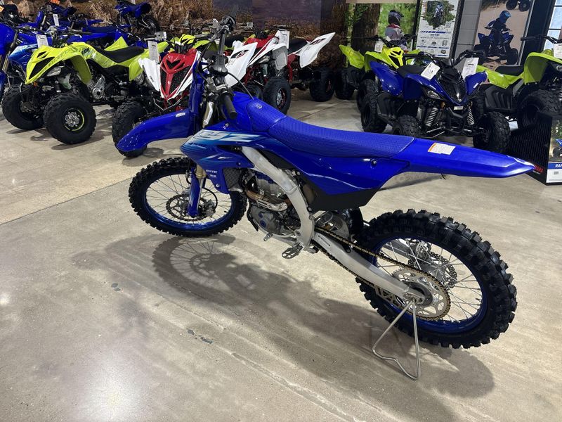 New 2027 Yamaha YZ450F Image 13