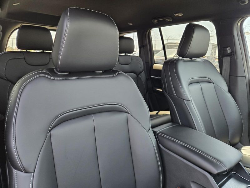 New 2026 Jeep Grand Cherokee Limited 4x2