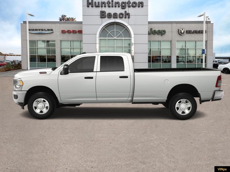 2023 RAM 2500 Tradesman Crew Cab 4x2 Long BoxImage 3