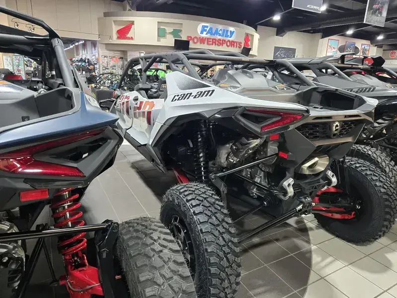 2025 Can-Am MAVERICK R MAX 999T DCT CATALYST GREY AND LEGION REDImage 13