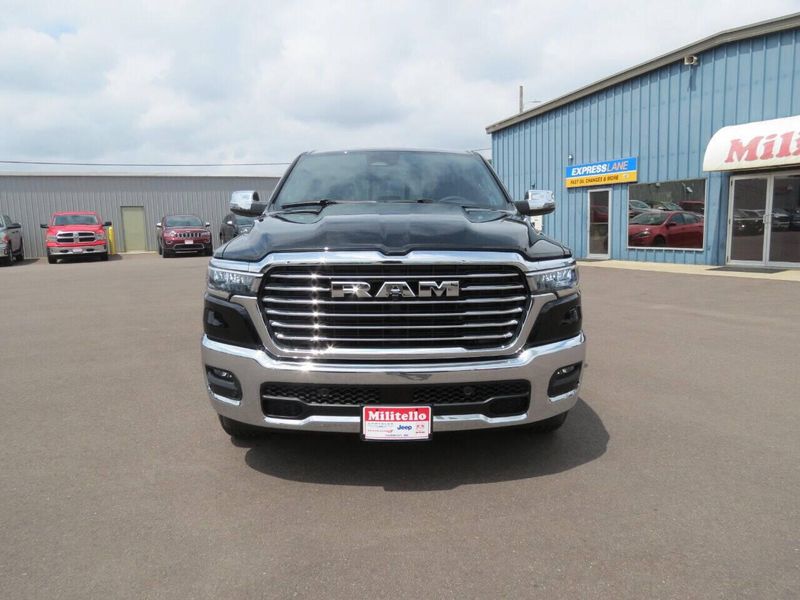 2025 RAM 1500 Laramie Crew Cab 4x4 5