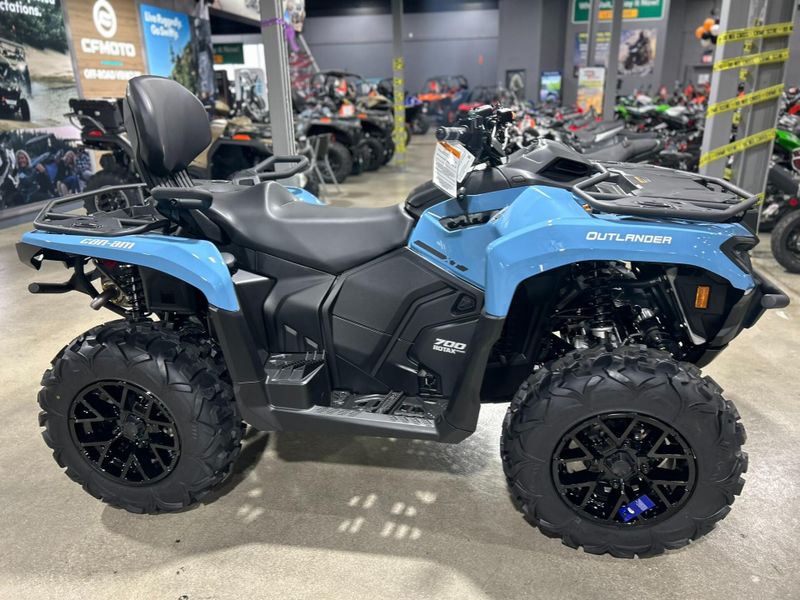 New 2026 Can-Am OUTLANDER MAX XT 700 Image 10