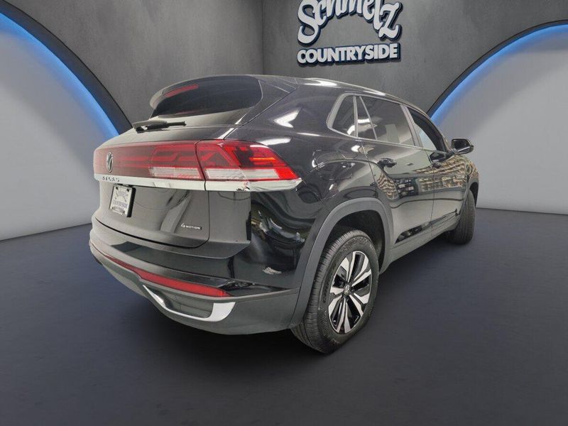 Used 2026 Volkswagen Atlas Cross Sport SE 4-Motion AWDImage 11