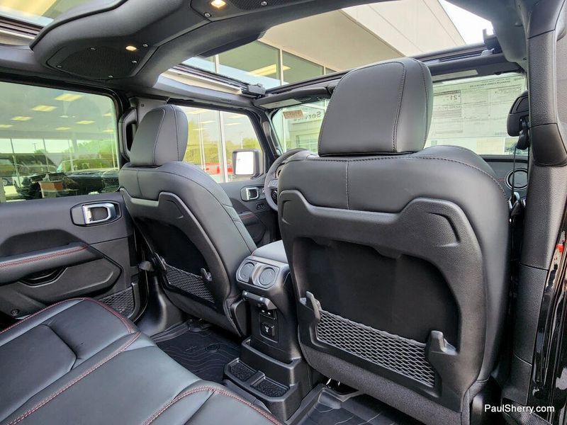 New 2026 Jeep Wrangler 4-door Rubicon X