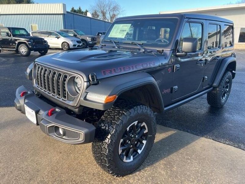 2025 Jeep Wrangler 4-door RubiconImage 3