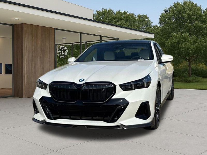 Used 2025 BMW i5 xDrive40Image 3