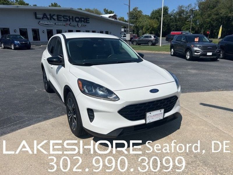 2021 Ford Escape SEImage 1