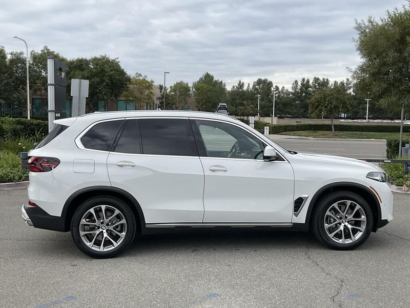 2024 BMW X5 sDrive40iImage 10