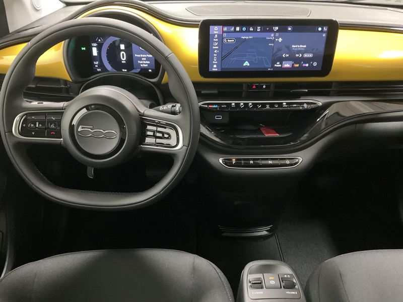 New 2026 Fiat 500e PopImage 10