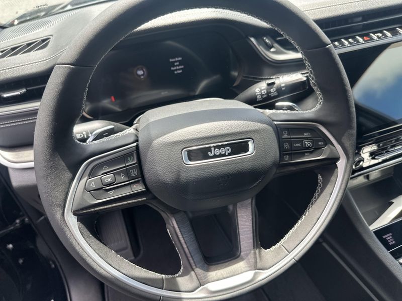 2025 Jeep Grand Cherokee Limited 4x4Image 26