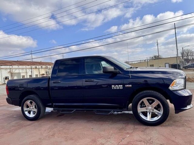 Used 2016 RAM 1500 ExpressImage 4
