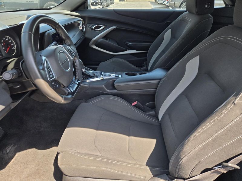 Used 2020 Chevrolet Camaro 2dr Conv 1LT
