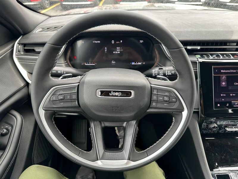 2025 Jeep Grand Cherokee Altitude X 4x4Image 2