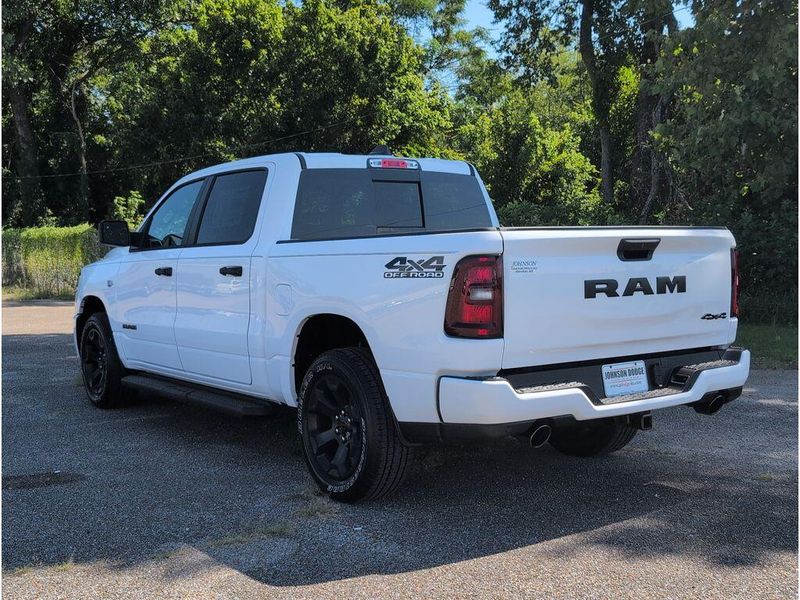 New 2026 RAM 1500 Express Crew Cab 4x4 5