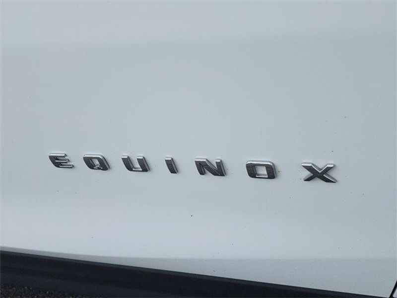 2023 Chevrolet Equinox LTImage 10