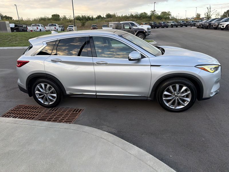 Used 2019 INFINITI QX50 LuxeImage 9