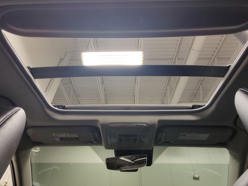 Used 2020 Toyota RAV4 XLE Premium AWD w/SunroofImage 6