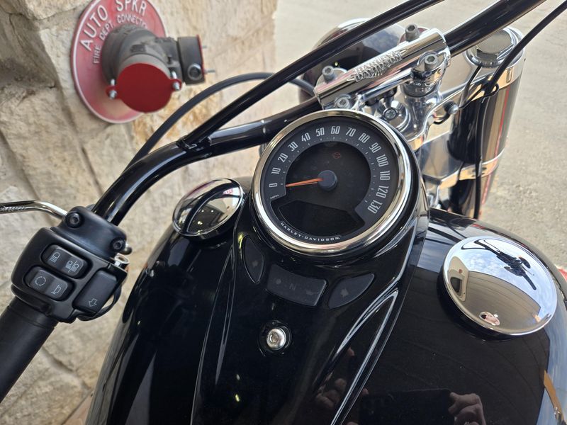 USED 2019 HARLEY SOFTAIL SLIM Image 8
