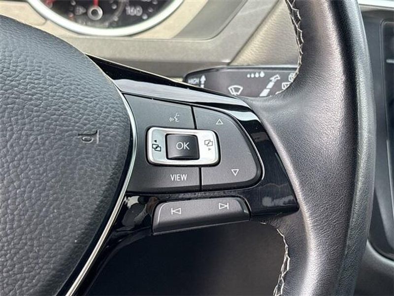 2021 Volkswagen Tiguan 2.0T SE R-Line BlackImage 25