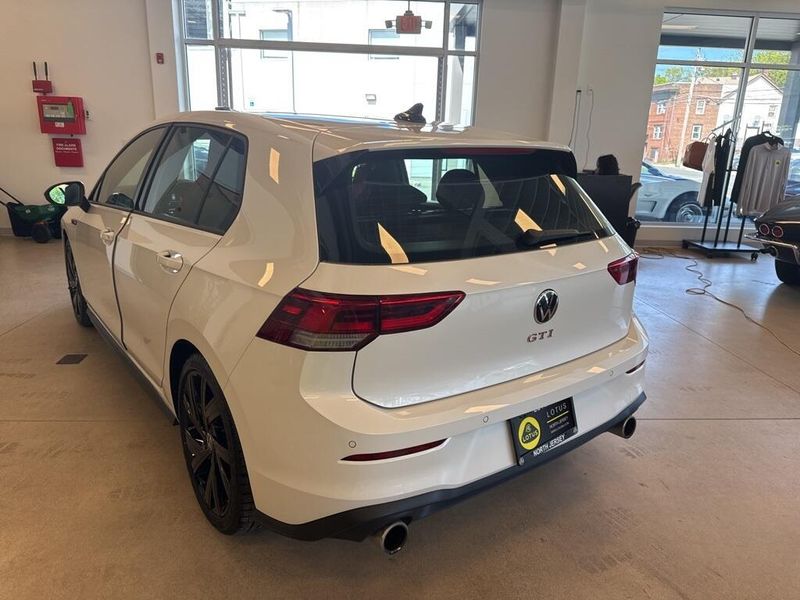 2023 Volkswagen Golf GTI 2.0T SE