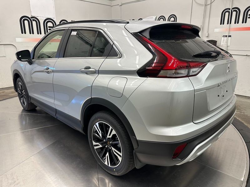 2024 Mitsubishi Eclipse Cross SEImage 8