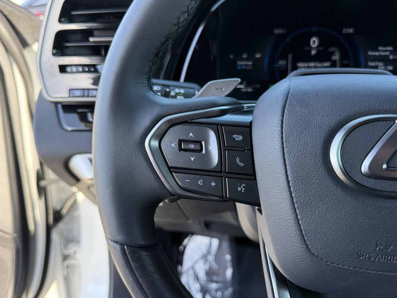 Used 2025 Lexus RX 350h PremiumImage 24
