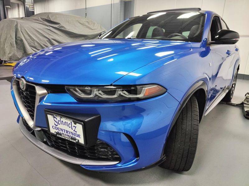 Used 2024 Alfa Romeo Tonale Ti eAWD w/Sunroof/Activ AsstImage 10