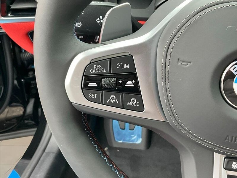 2025 BMW 8 Series M850i xDriveImage 22