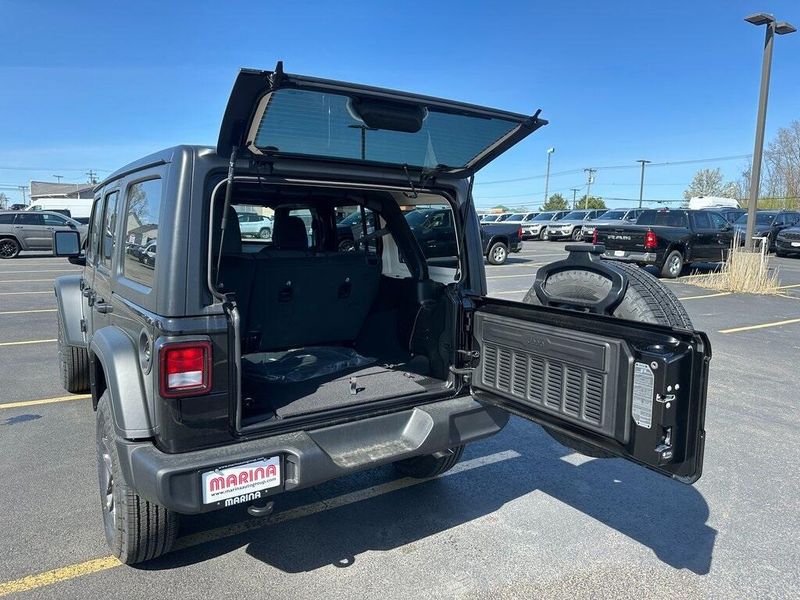 2025 Jeep Wrangler 4-door Sport SImage 11