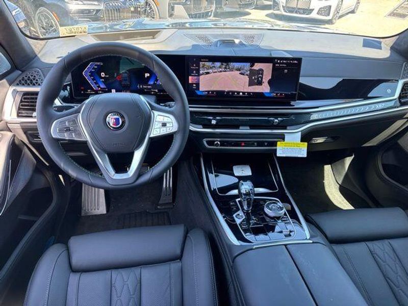 New 2026 BMW X7 ALPINA XB7Image 31
