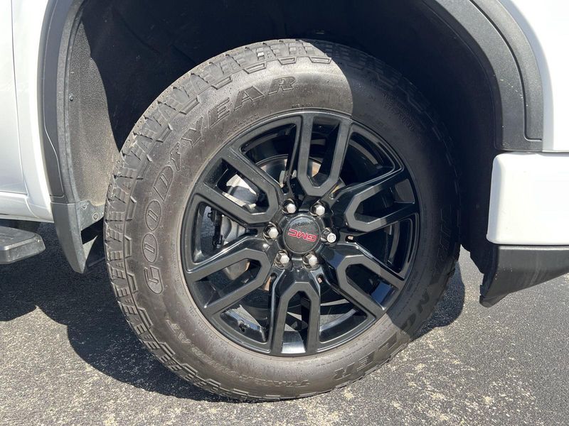 2022 Gmc Sierra 1500 Elevation photo 2