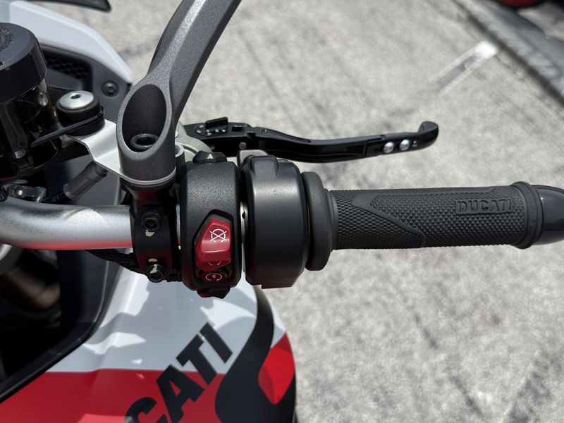 2024 Ducati Multistrada V4 RS