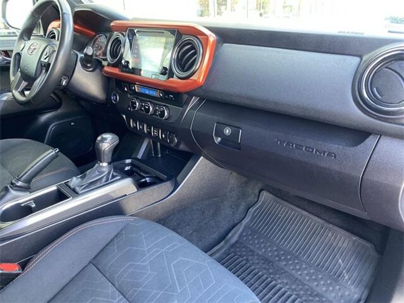 2017 Toyota Tacoma SR5Image 13